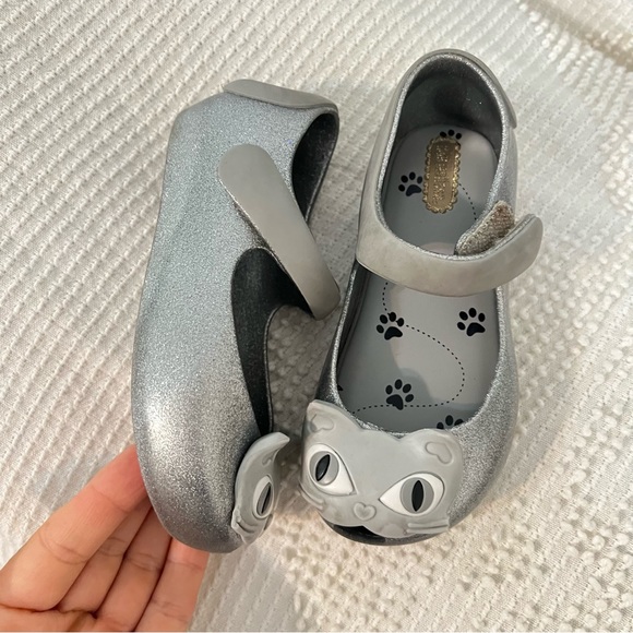 Mini Melissa Ultragirl II Silver Cat Mary Jane Flats Shoes Toddler Girls Size 9 - Picture 3 of 5